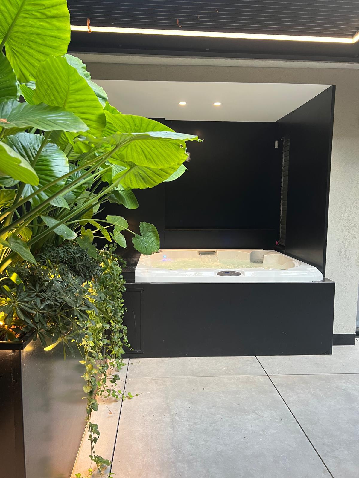 עיצוב נוף עם ברזל מעוצב