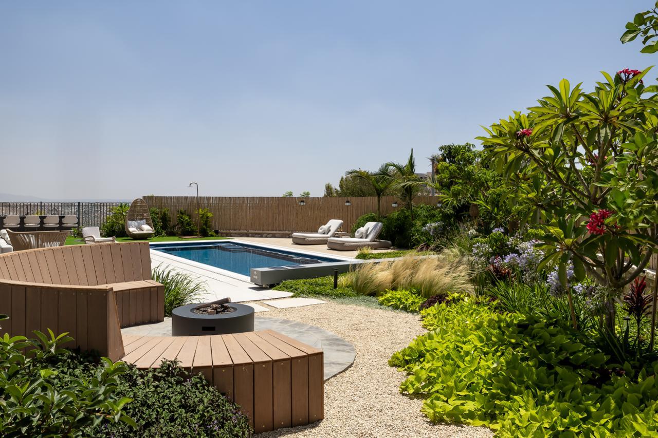 עיצוב נוף עם אלמנטי ברזל